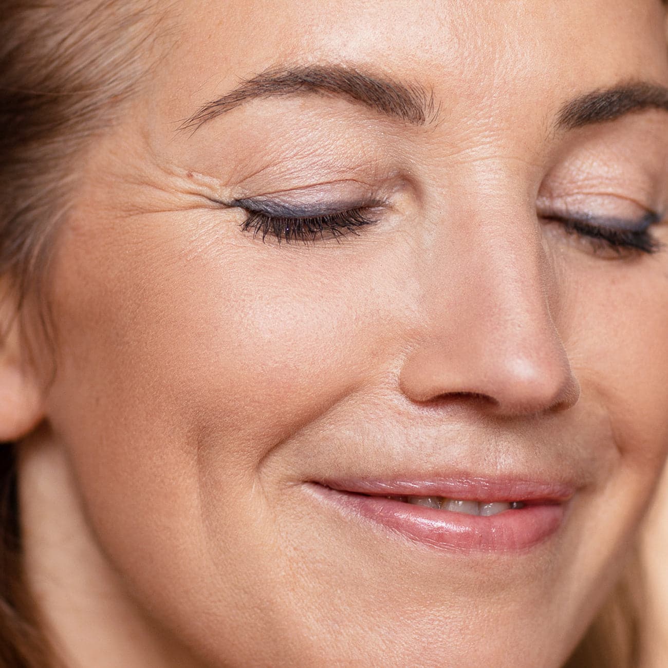 LushLine+ Waterproof Eyeliner - Image 9